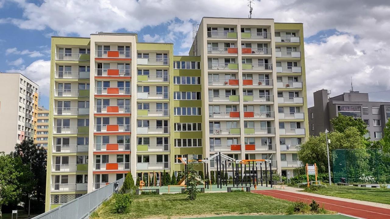 プラハ Eislerova Kolej Jarovホステル エクステリア 写真
