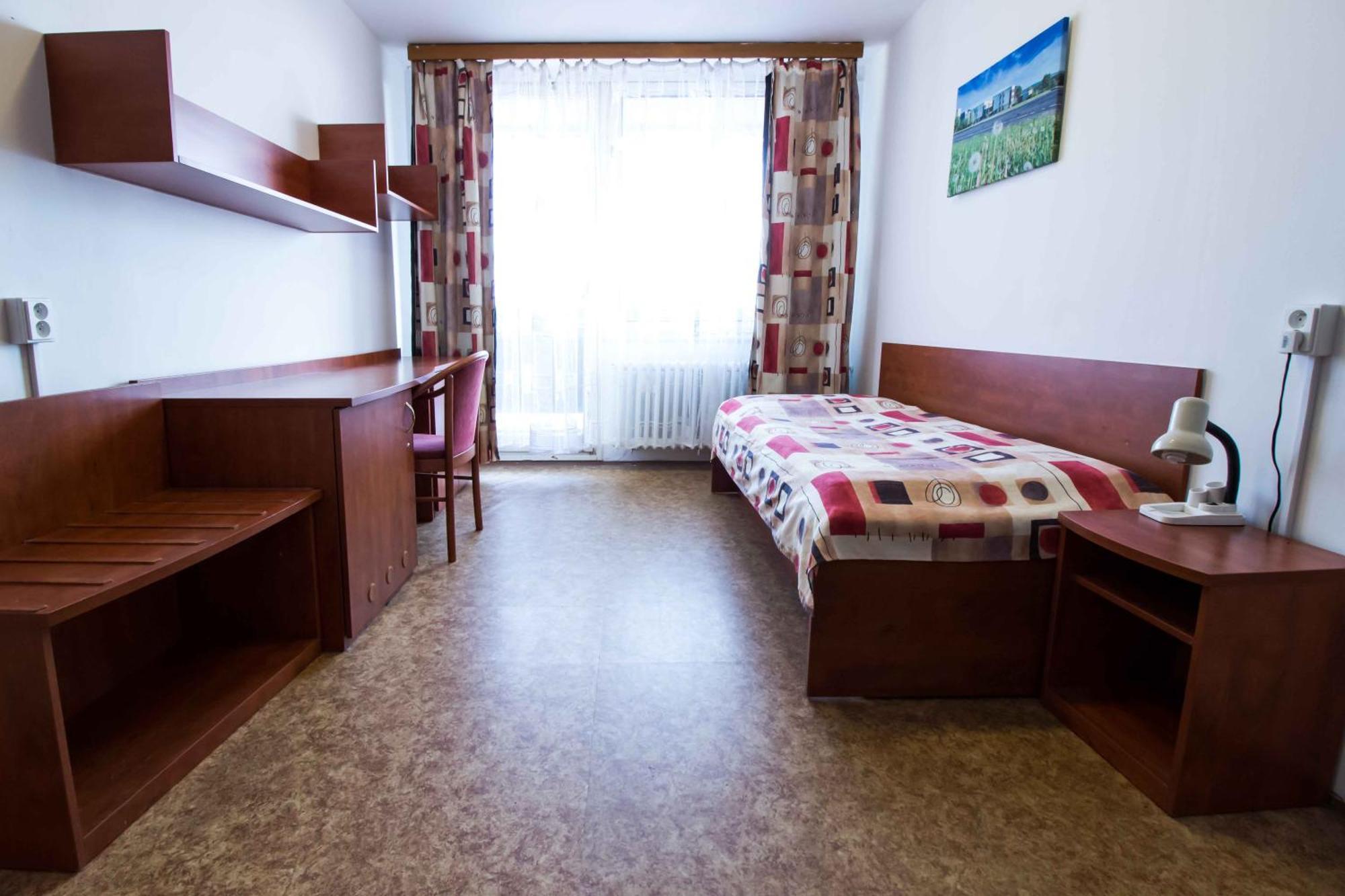 プラハ Eislerova Kolej Jarovホステル エクステリア 写真
